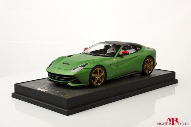 Photos d'une Ferrari F12 Berlinetta Verte MR Models 1/18