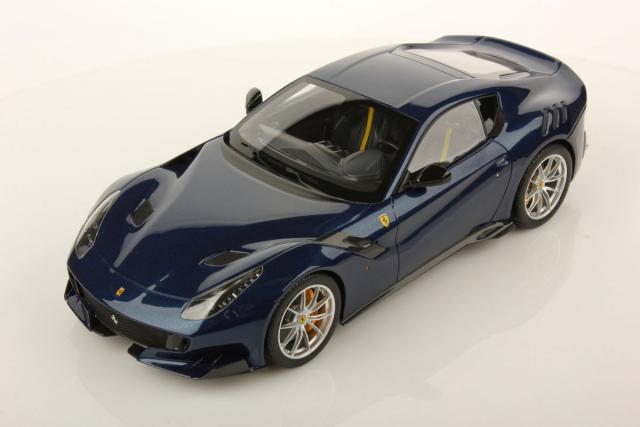 MR Models : Nouveaut Juin 2016 : Photos de la Ferrari F12 tdf Bleu Tour de France FE018D au 1/18