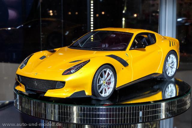 Nuremberg 2016 : BBR : Photos de la Ferrari F12 tdf Giallo Tristrato au 1/18