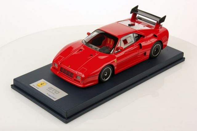 Looksmart : Nouveauts Nov. 2016 : Sortie de la Ferrari 288 GTO Evoluzione Rouge  jantes noires Sport au 1/18