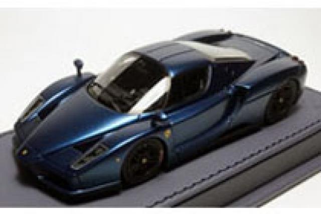 BBR : Nouveaut Septembre 2018 : P18134DCH : Photo de la nouvelle Ferrari Enzo en rsine Bleu Abu Dhabi au 1/18