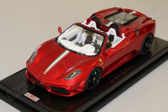MR Models : Ferrari F430 16M rouge Alfa 8C Red Metallic Socle Carbone 1/18