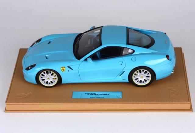 BBR prsente une Ferrari 599 GTB Bleu ciel au 1/18