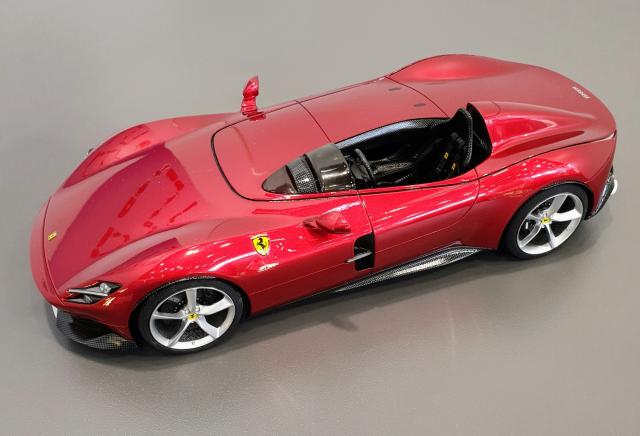 Nuremberg 2019 : BBR : Photos de la Ferrari Monza SP1 de pr-srie au 1/18