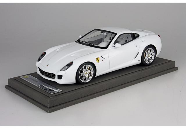 BBR : Retour sur la Ferrari 599 GTB Blanc mat au 1/18