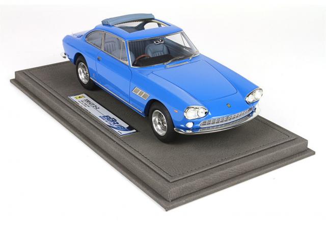 BBR : Preview 2016 : Ferrari 330 GT 2+2 John Lennon - Toit ouvrant ouvert - 1/18