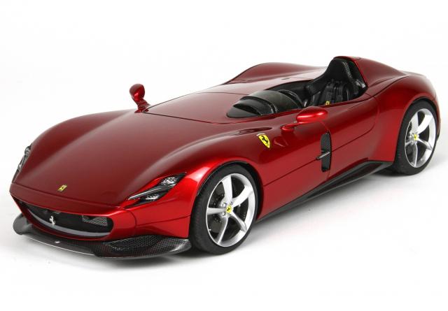 BBR : Preview 2019 : Photos de la future Ferrari Monza SP1 en Rosso Magma au 1/18