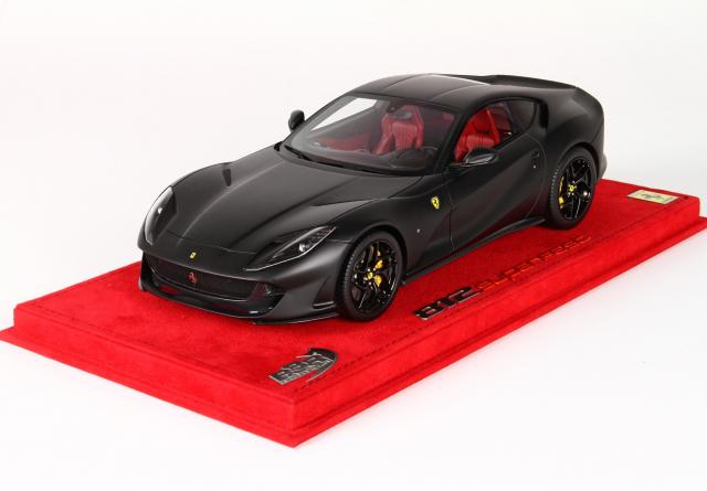 BBR : Nouveaut Nov. 2017 : Dcouvrez la Ferrari 812 Superfast Noir mat Ref P18147MB2 1/18