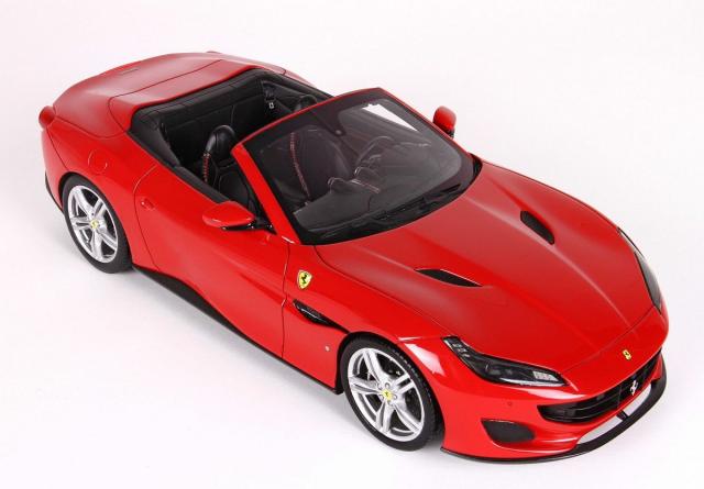 BBR : Preview Q1 2018 : Premires photos de la future Ferrari Portofino Rosso Corsa P18155A au 1/18