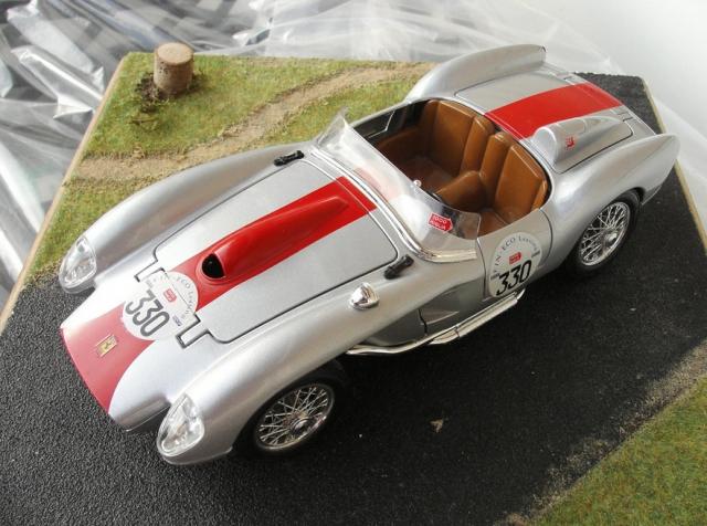 Vintage : Ferrari 250 Testa Rossa Mille Miglia #330 Burago 1/18