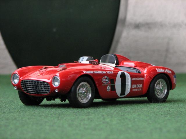 Photos de la Ferrari 375 Plus BBR 1/18 : la Panamerican #1 1954