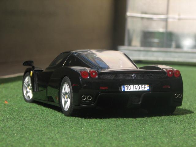 Retour sur la Ferrari Enzo BBR 1/18 en noir