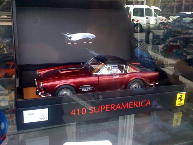Sortie de la Ferrari 410 Superamerica Super Elite 1/18