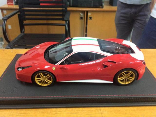 BBR : Preview Fin 2015 : Photo de la Ferrari 488 GTB Lauda Design 1/18