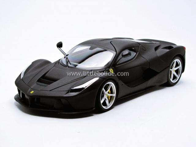 HotWheels : Retour sur la Ferrari LaFerrari noir mat BLY53 1/18