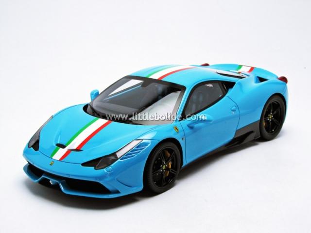 BBR : Photos de la Ferrari 458 Speciale Baby Blue & Bande italienne P1868SW01 1/18