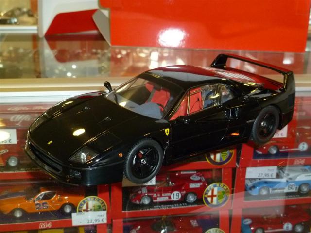 Photos de la Ferrari F40 Kyosho LW High End Noire au 1/18