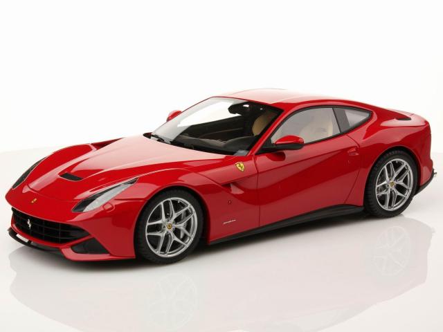 Sortie de la Ferrari F12 Berlinetta Rosso Corsa MR Models 1/18