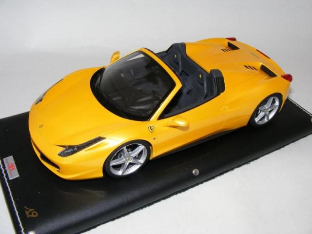 Ferrari 458 Italia Spider MR Models Giallo Tristrato 1/18