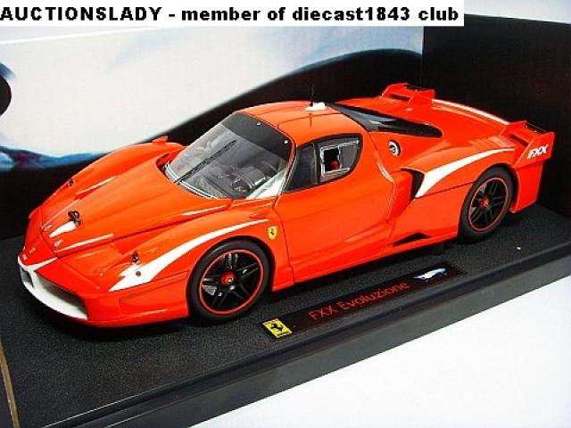 Premires photos de la FXX Evoluzione Elite 1/18 !