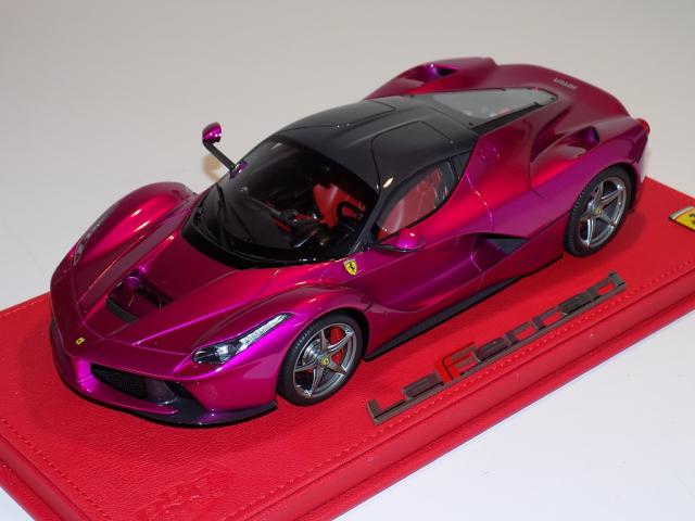 BBR : Sortie 2015 : Retour sur la Ferrari LaFerrari Rose mtallis / Toit Carbone au 1/18